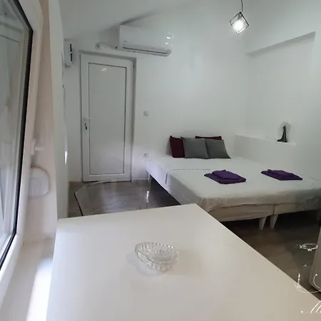 Molders Apartment *